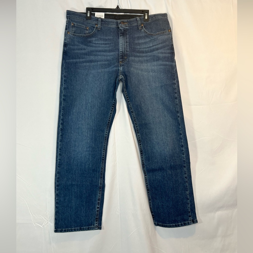 NWT Wrangler Authentics jeans size 36x30 medium wash